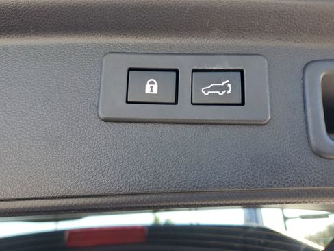 Used 2020 Subaru Forester Premium image 27