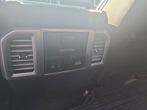 Used 2020 Ford F150 Platinum w/ Equipment Group 701A Luxury image 27