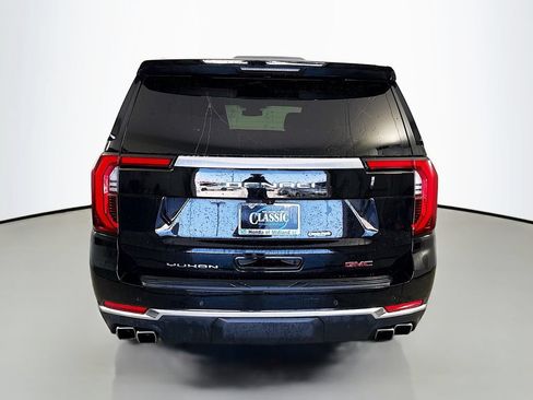 Used 2025 GMC Yukon XL Denali AWD/4WD image 6