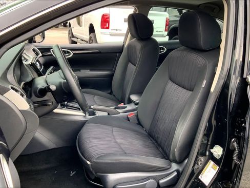 Used 2019 Nissan Sentra SV w/ Special Edition Package image 8