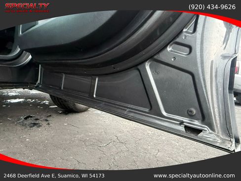 Used 2016 Ford Edge SE image 40