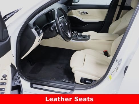 Used 2020 BMW 330i Sedan w/ Convenience Package image 14
