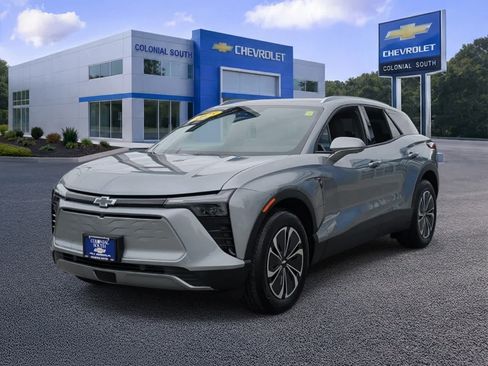 Used 2025 Chevrolet Blazer EV LT AWD/4WD image 1