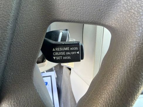 Used 2007 Dodge Caliber SXT FWD image 16