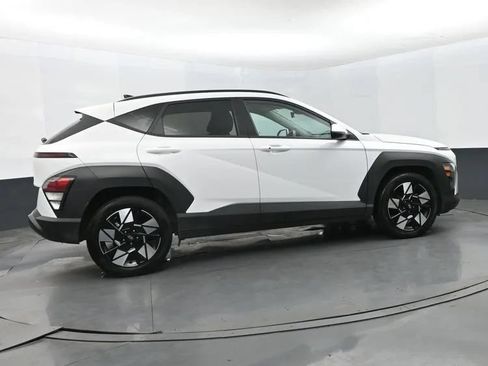 Used 2024 Hyundai Kona SEL FWD image 4