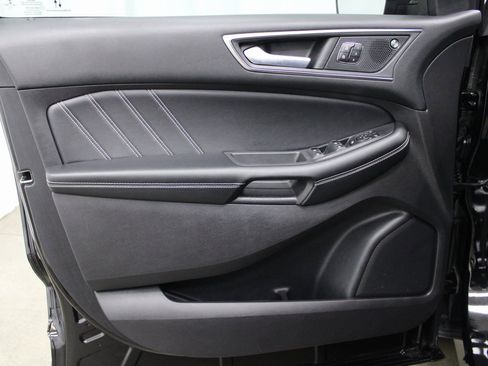 Used 2022 Ford Edge ST w/ Cargo Accessory Package image 9