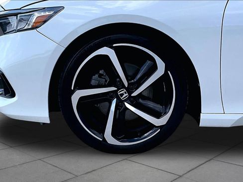 Used 2022 Honda Accord Sport image 10