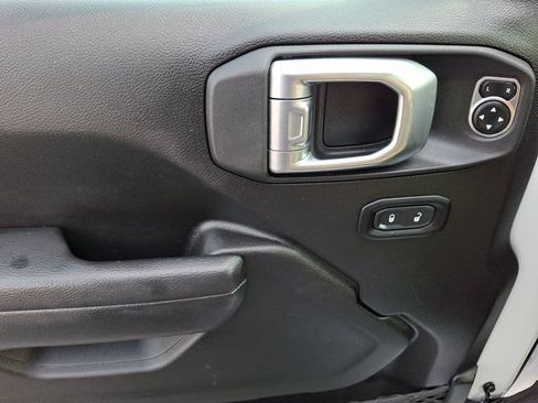 Certified 2023 Jeep Wrangler Unlimited Sport AWD/4WD image 16