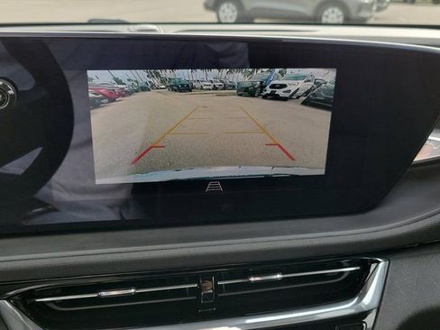 Used 2025 Buick Envista Avenir image 29