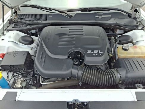 Used 2019 Dodge Challenger SXT w/ Plus Package AWD/4WD image 28