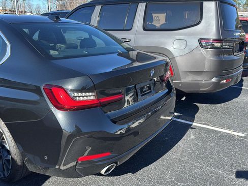 Used 2025 BMW 330i Sedan image 8