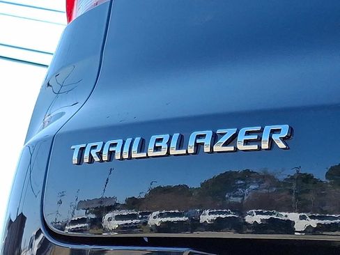 Used 2026 Chevrolet TrailBlazer LT w/ Driver Confidence Package image 35