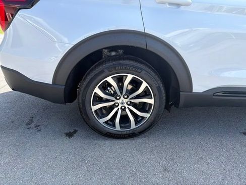 New 2026 Ford Explorer ST-Line AWD/4WD image 15