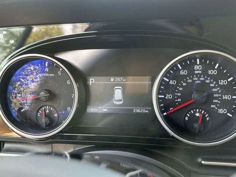 Certified 2024 Kia Carnival EX image 16