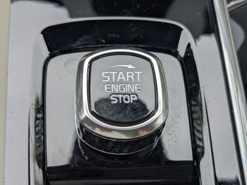 New 2026 Volvo XC60 T8 Ultra image 28