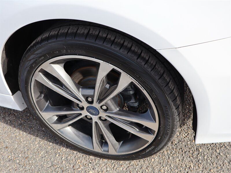 Used 2020 Ford Fusion Titanium AWD/4WD image 15