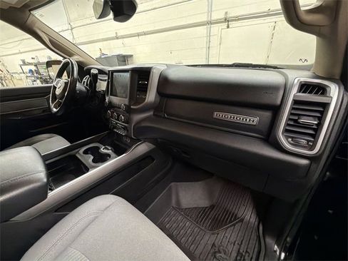 Used 2019 RAM 3500 Big Horn image 29