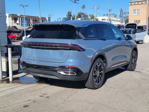 New 2026 Lincoln Nautilus Premier image 4