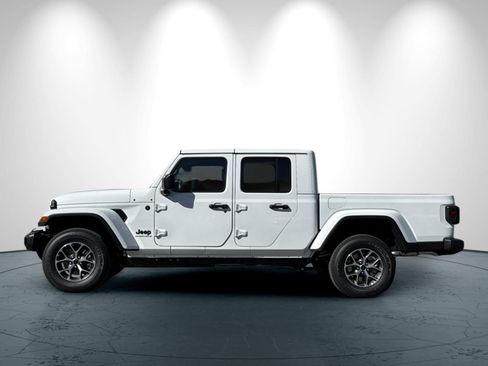 New 2026 Jeep Gladiator Sport image 7