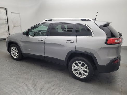 Used 2016 Jeep Cherokee Latitude w/ Safety/Convenience Group FWD image 3
