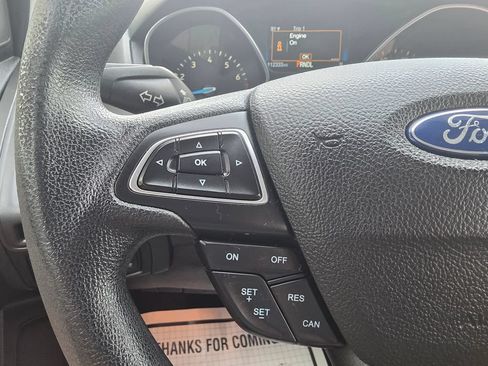 Used 2016 Ford Focus SE FWD image 13