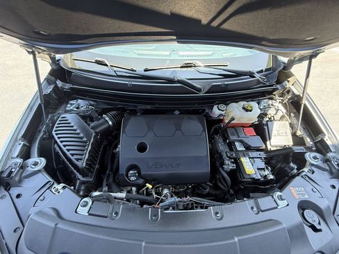 Used 2023 Chevrolet Traverse RS w/ LPO, Floor Liner Package AWD/4WD image 30