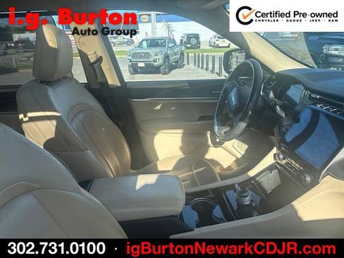 Used 2021 Jeep Grand Cherokee L Limited w/ Luxury Tech Group II AWD/4WD image 6