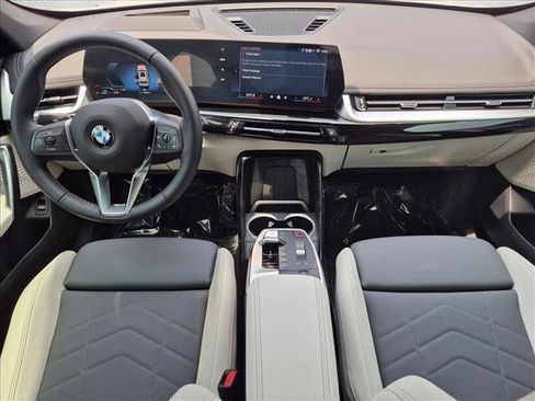 Used 2026 BMW X1 xDrive28i w/ Technology Package AWD/4WD image 17