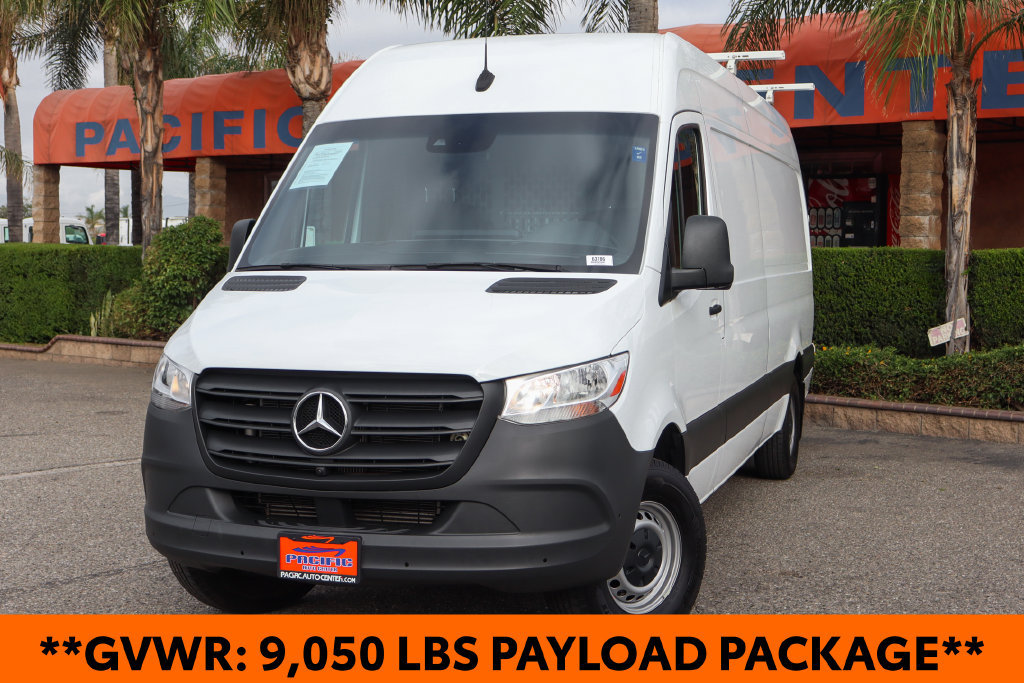 Used 2023 Mercedes-Benz Sprinter 2500 image 4