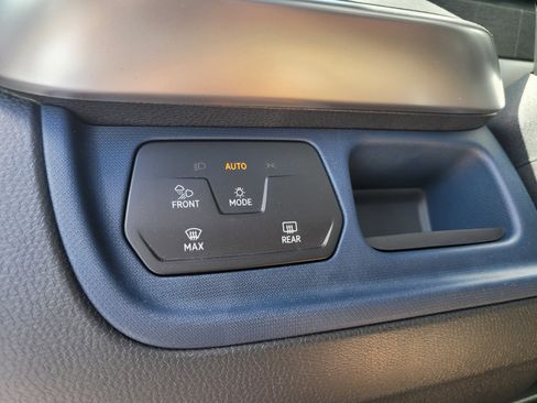 New 2025 Volkswagen ID. Buzz Pro S Plus image 31