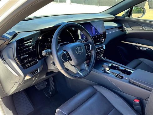 Certified 2026 Lexus RX 450h AWD w/ Convenience Package image 18