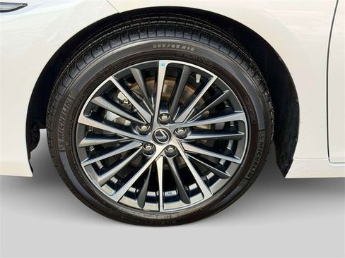 Certified 2024 Lexus ES 350 w/ Premium Package image 7