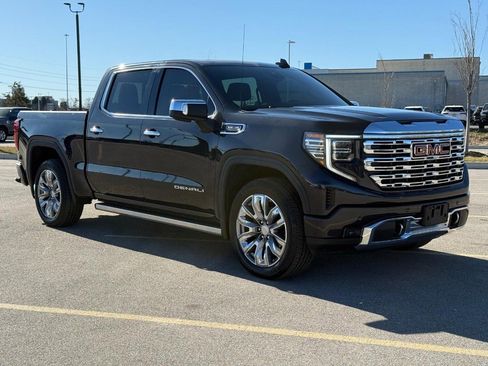 Used 2024 GMC Sierra 1500 Denali image 8