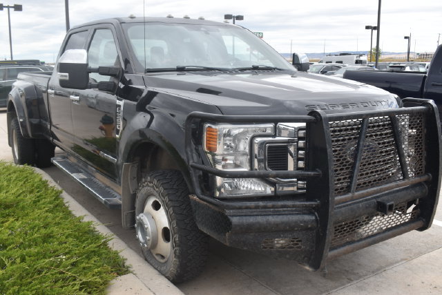 Used 2020 Ford F350 XLT w/ XLT Premium Package AWD/4WD image 3