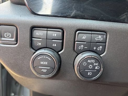 Used 2024 Chevrolet Silverado 1500 LT Trail Boss w/ LT Trail Boss Premium Package AWD/4WD image 25
