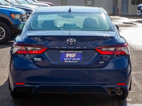 Used 2023 Toyota Camry SE image 6