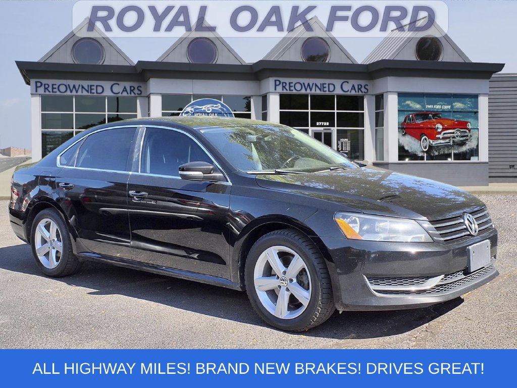 Used 2013 Volkswagen Passat 2.5 SE FWD image 1