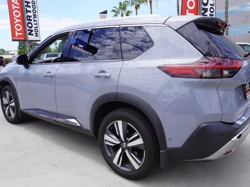 Used 2021 Nissan Rogue Platinum FWD image 5