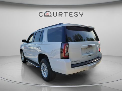 Used 2020 GMC Yukon SLT w/ Open Road Package RWD image 2