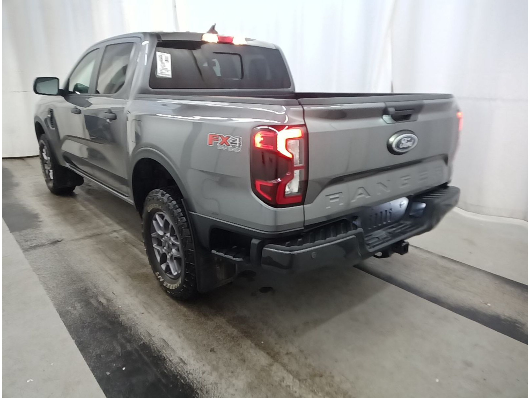 Used 2025 Ford Ranger XLT w/ Advanced Towing Package AWD/4WD image 3