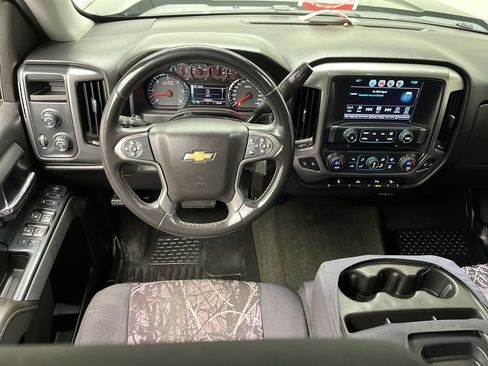 Used 2017 Chevrolet Silverado 1500 LT w/ Midnight Edition AWD/4WD image 12