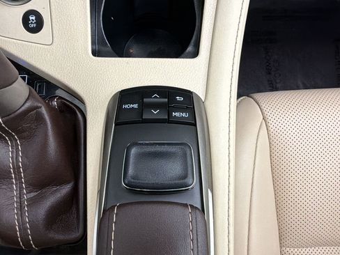 Used 2017 Lexus ES 350 w/ Luxury Package FWD image 34