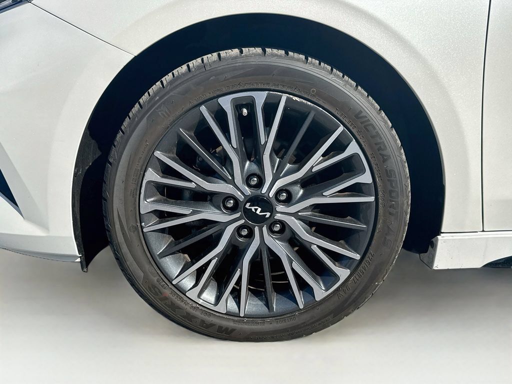 Certified 2023 Kia Forte GT-Line FWD image 29