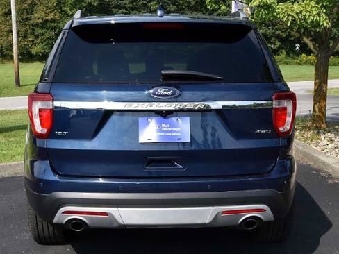 Certified 2017 Ford Explorer XLT w/ Equipment Group 202A AWD/4WD image 4
