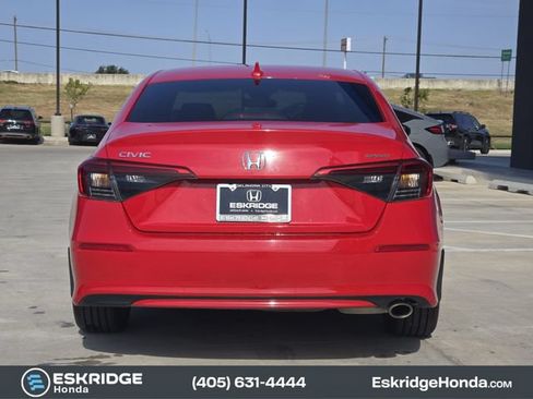 Used 2024 Honda Civic Sport image 6