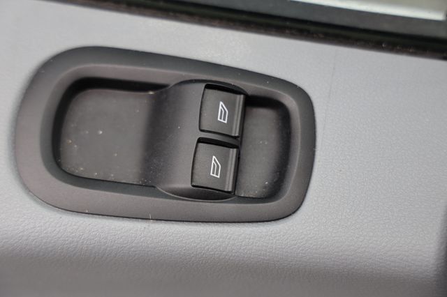 Used 2015 Ford Transit 150 XLT RWD image 43