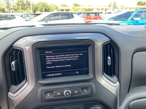 Certified 2022 Chevrolet Silverado 1500 Custom image 17