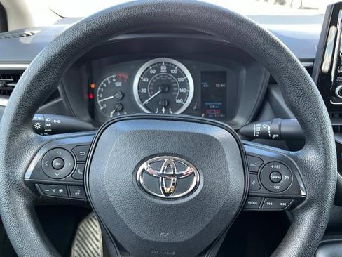 Used 2022 Toyota Corolla LE image 14