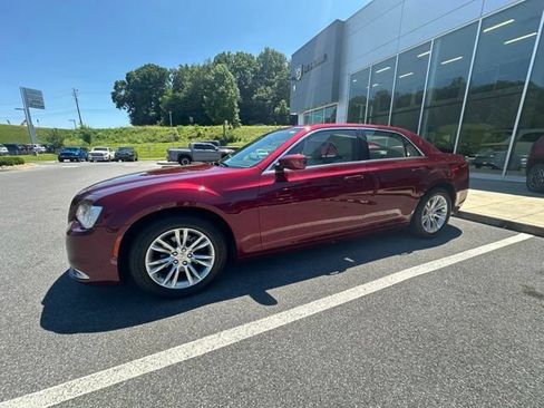 Used 2020 Chrysler 300 Touring L w/ Quick Order Package 2EF RWD image 23