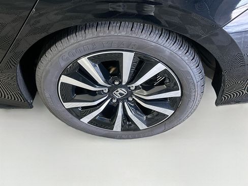 Used 2022 Honda Civic EX image 11